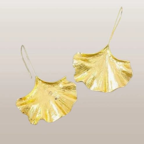 Ginko_leaf_earing_kuldne_